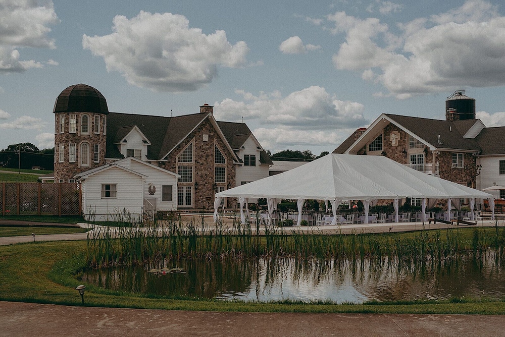 Chelsea Sun Inn — hotel in Belvidere
