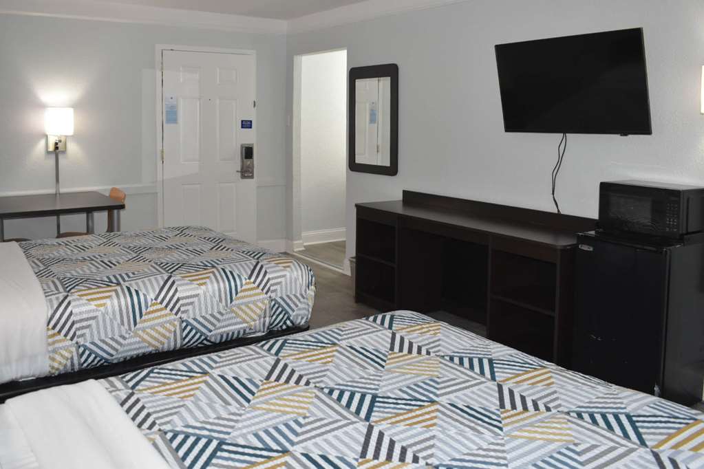 Motel 6 Hazelwood - photo 11
