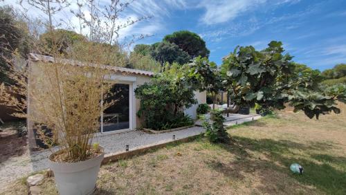 Maisonnette presqu ile de Giens in Hyeres, France