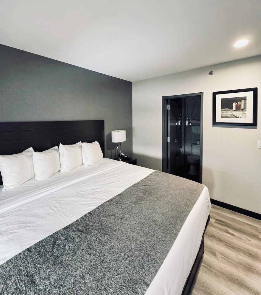 Capital Hotel - photo 9