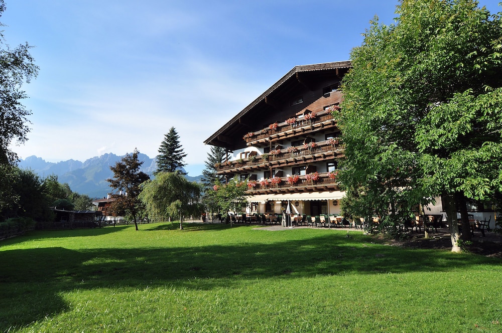 Kaiserhotel KitzbÜhler Alpen