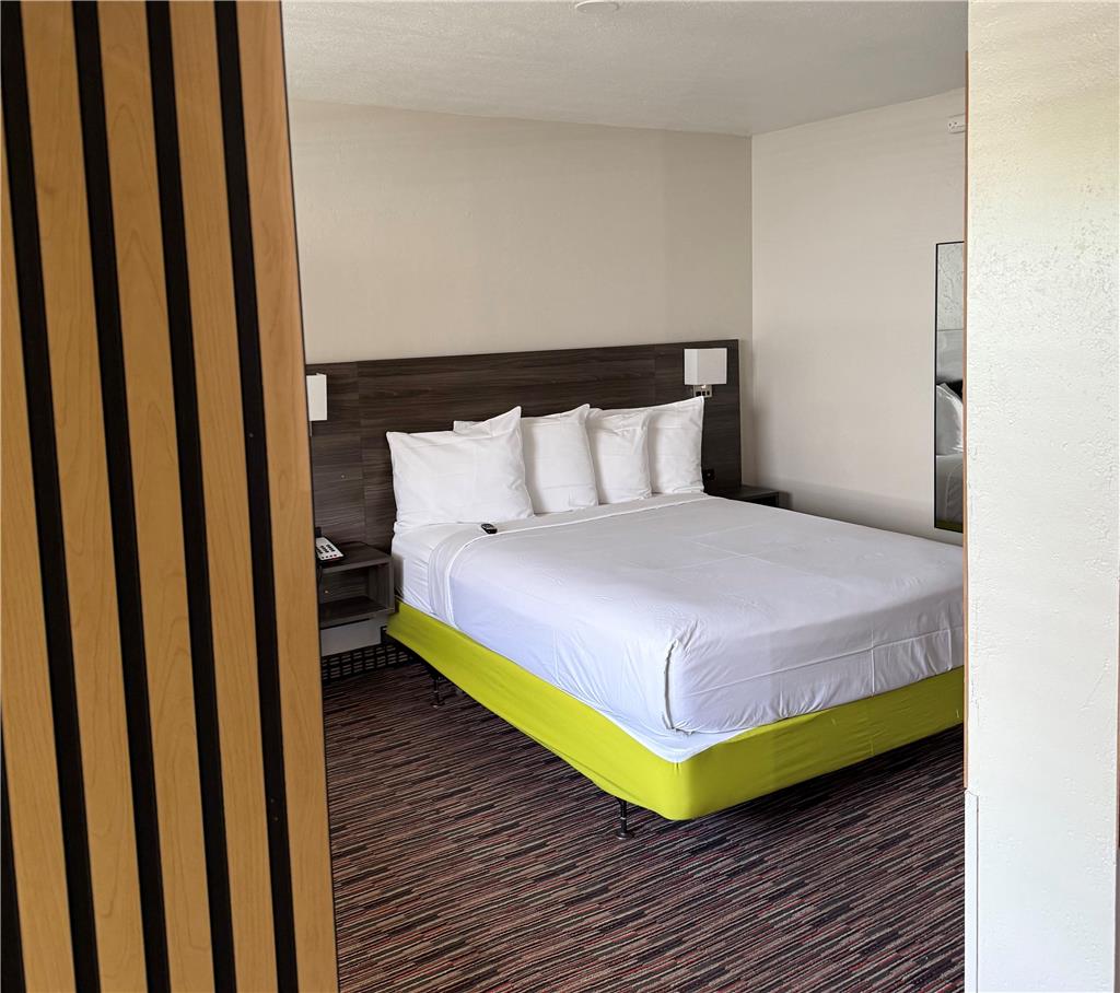 SureStay by Best Western Irving Grapevine DFW North - photo 10
