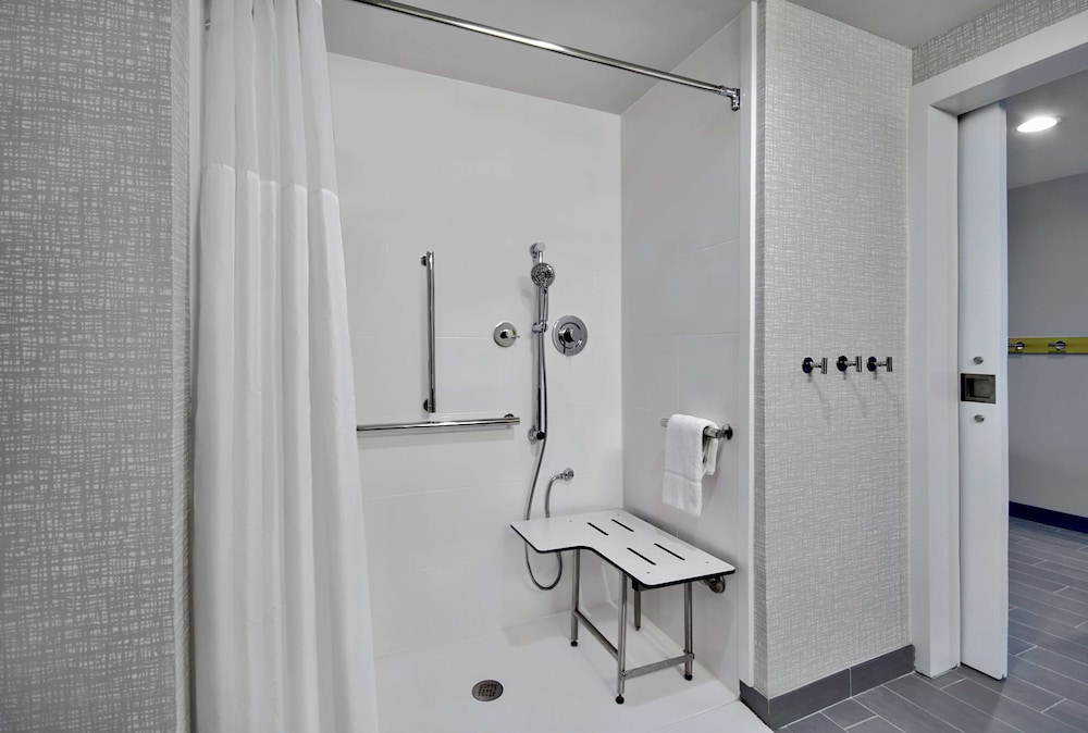 Hampton Inn by Hilton Abingdon - photo 22