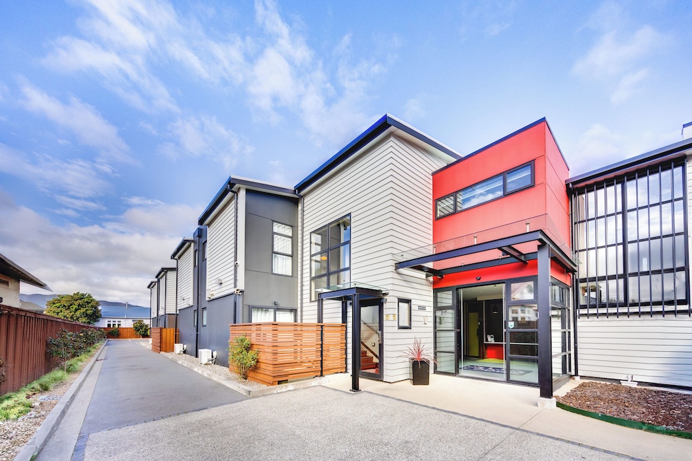 Ava Lodge — 4-Star Luxury Hotel in Lower Hutt, New Zealand
