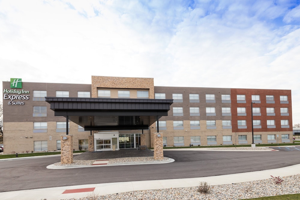Holiday Inn Express & Suites Auburn - photo 34