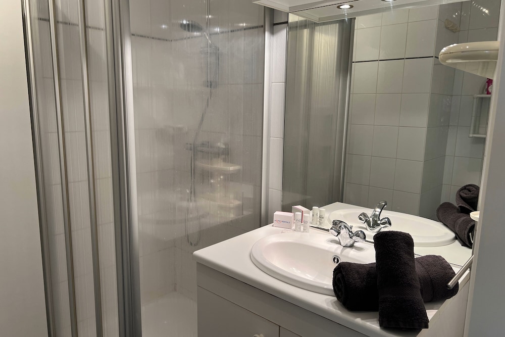 Zeezicht Amadeus — 4-Star Luxury Hotel in De Panne, Belgium