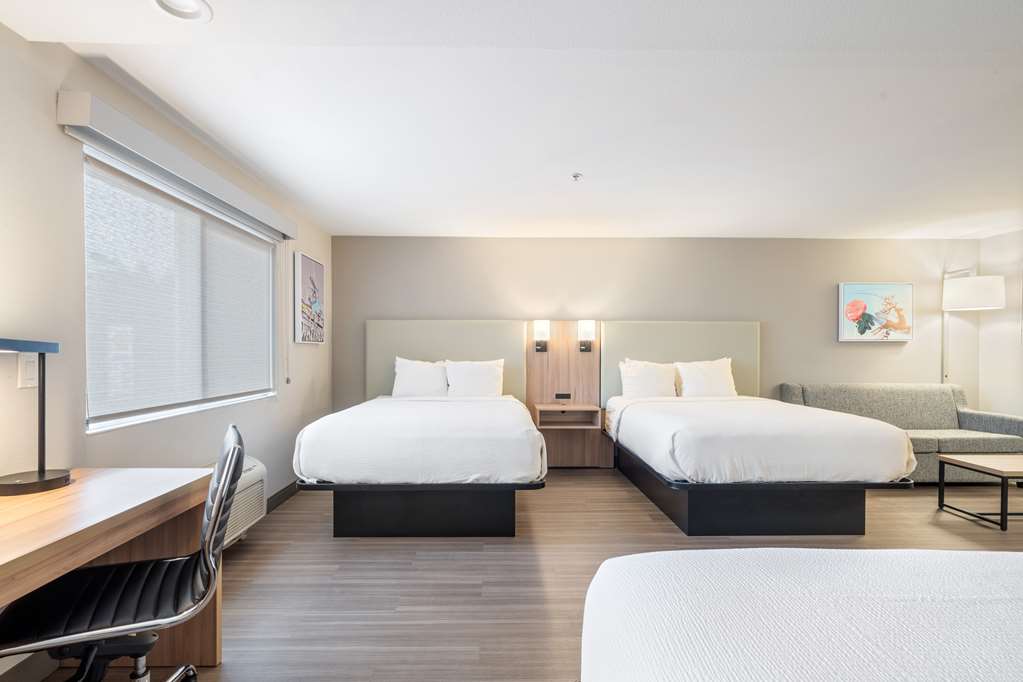 Best Western Lake Oswego Portland Hotel & Suites - photo 25