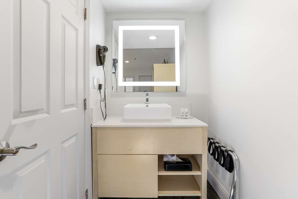 Signature Inn Berkeley - photo 38