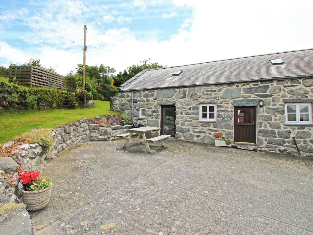 Y Beudy The Old Byre — hotel in Llanbedr