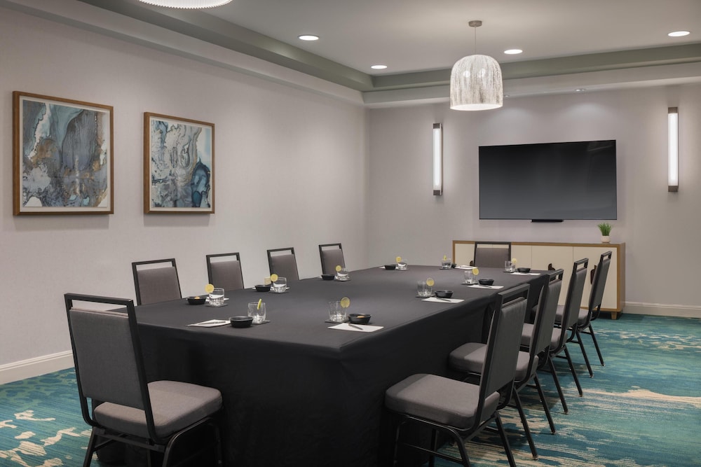 Embassy Suites by Hilton San Marcos Hotel Conference Center - photo 59