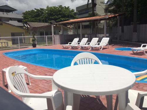 Ds2 2 Dorm Piscina Ar Wifi Churrasqueira Bruno Klemtz