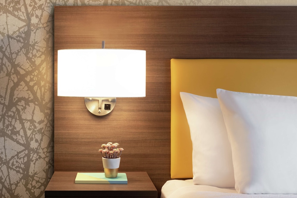 Home2 Suites by Hilton Overland Park - photo 14