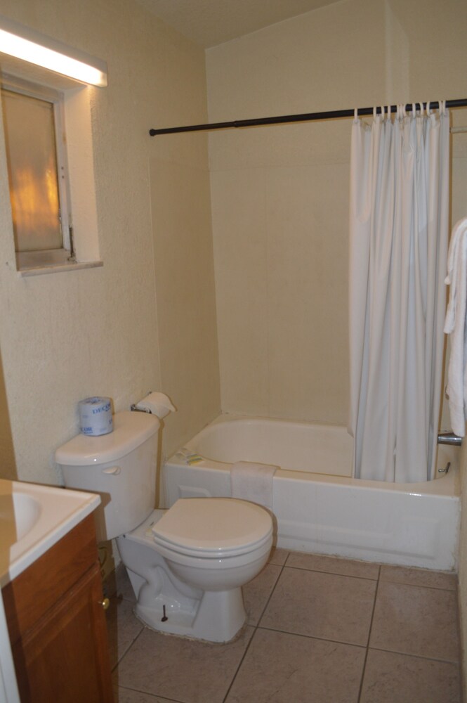 Tarpon Inn - photo 42