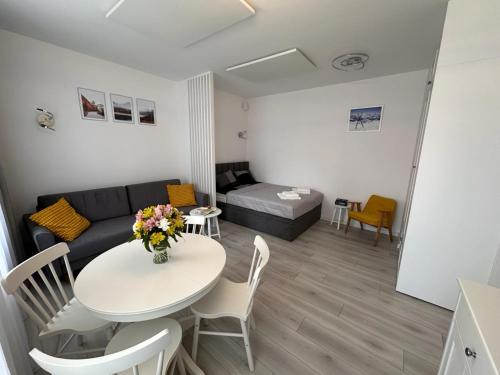 Apartament Londyn Zdroj 16 19799410 — Ladek Zdroj