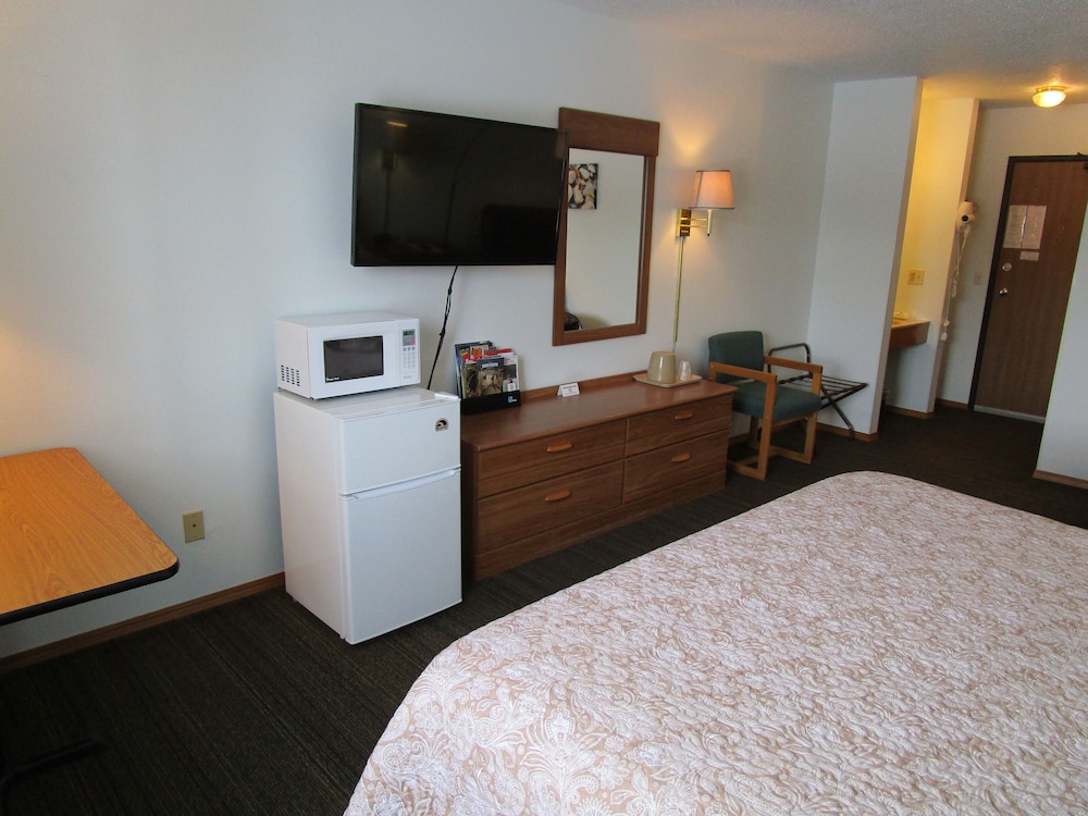 Dakota Country Inn & Suites - photo 14
