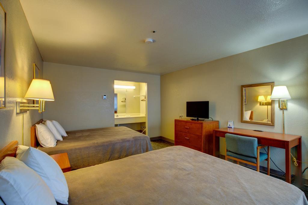 Good Nite Inn Salinas - photo 6