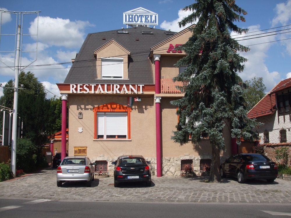 Attila Hotel Budapest - last minute hotel in Budapest