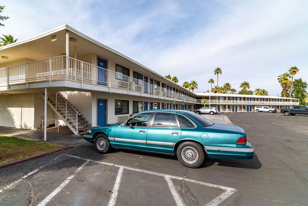Motel 6 Palm Springs CA East Palm Canyon - photo 10