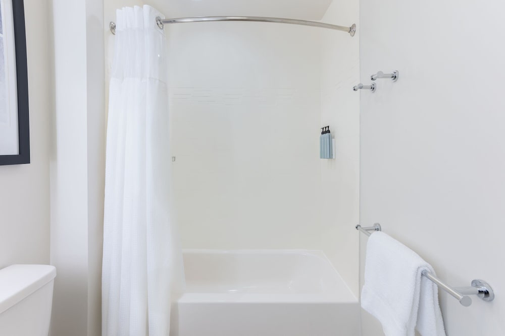 Residence Inn by Marriott Kansas City at The Legends - photo 21