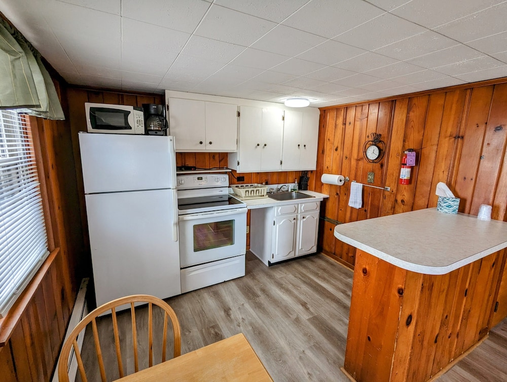 Riverside Motel - photo 27