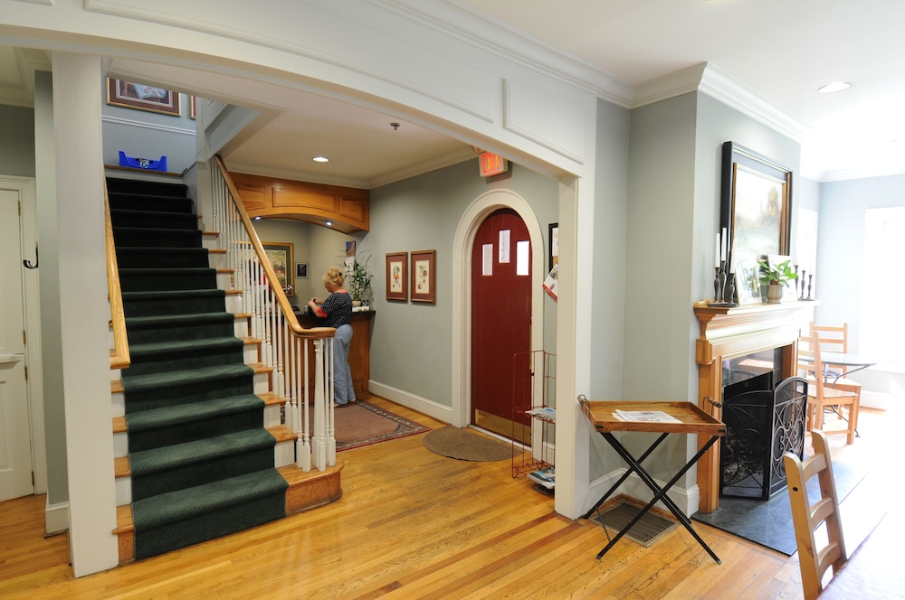 The University Inn at Emory - photo 2