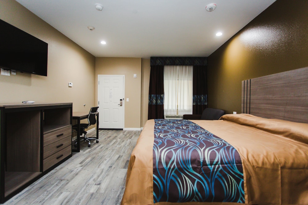 Budget Host Inn and Suites - photo 9