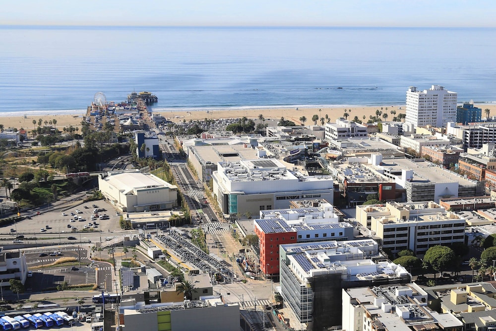 Courtyard by Marriott Santa Monica - featured photo