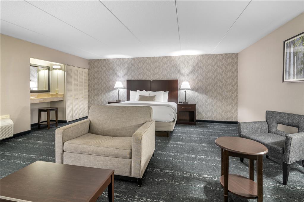 Best Western Plus Keene Hotel - photo 62