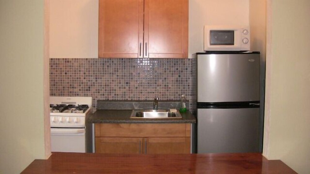 Sherbrooke All Suites Hotel - photo 18