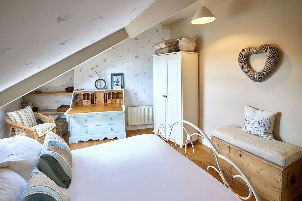 Host & Stay Isla House