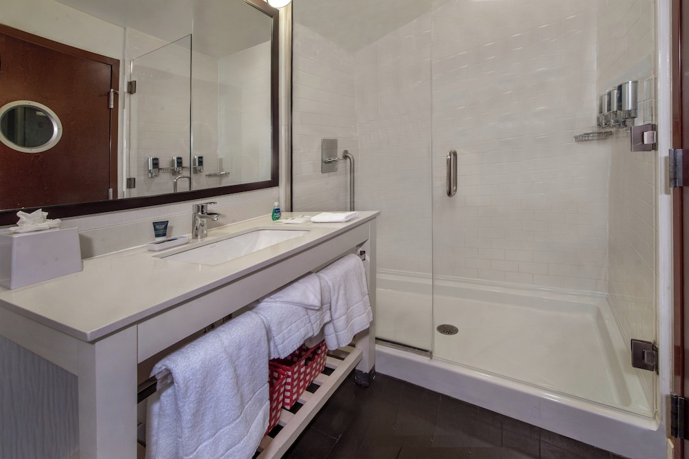 Four Points by Sheraton Philadelphia City Center - photo 17