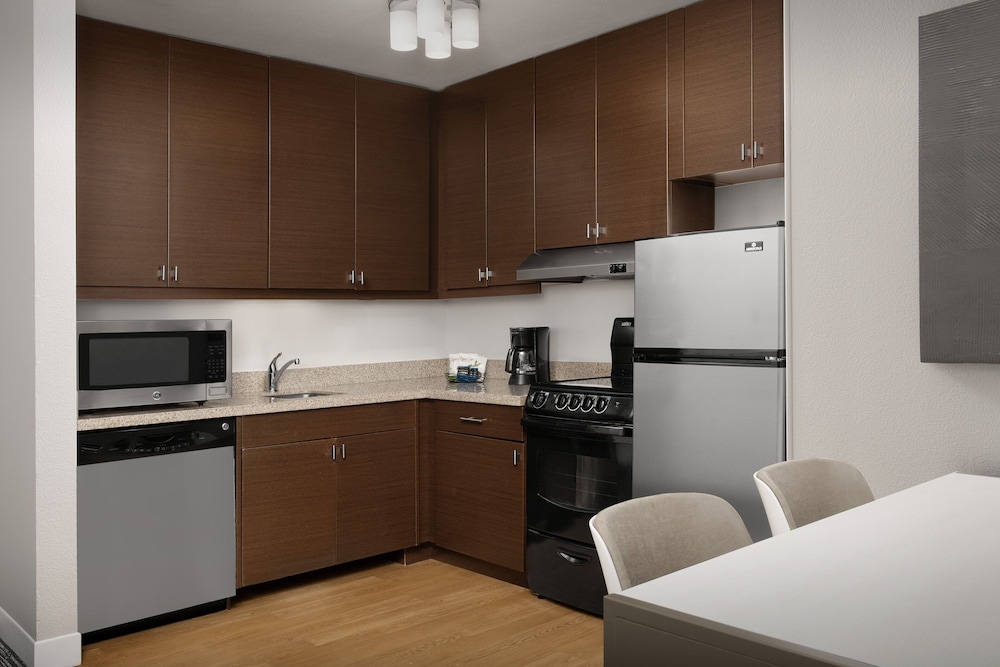 TownePlace Suites by Marriott Cheyenne SW Downtown Area - photo 18