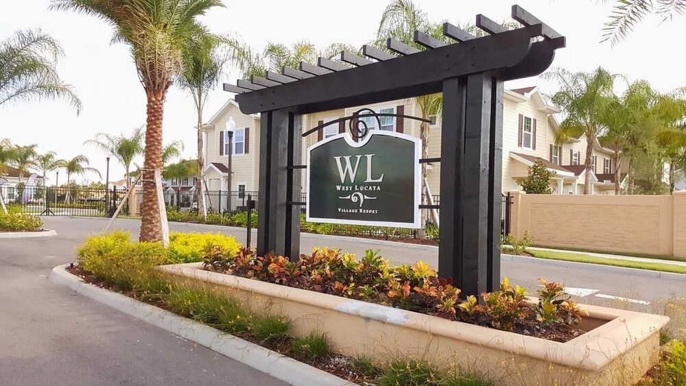West Lucaya Resort 3 Bedroom Vacation Townhome - photo 31
