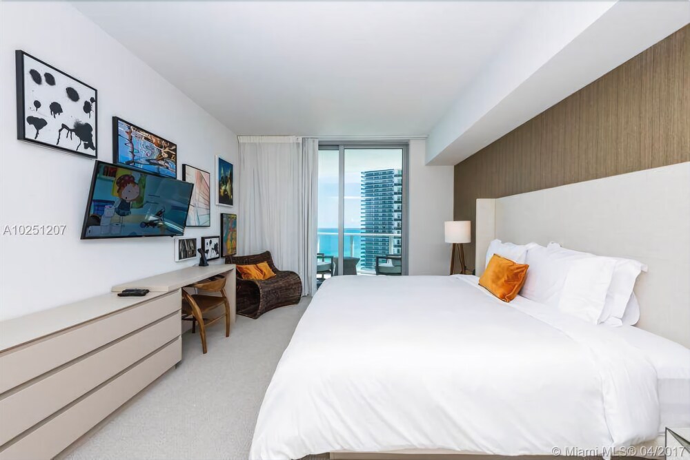 Great Ocean & Bay Views 1 Bed 1 Bath @ Hyde Resort - photo 6
