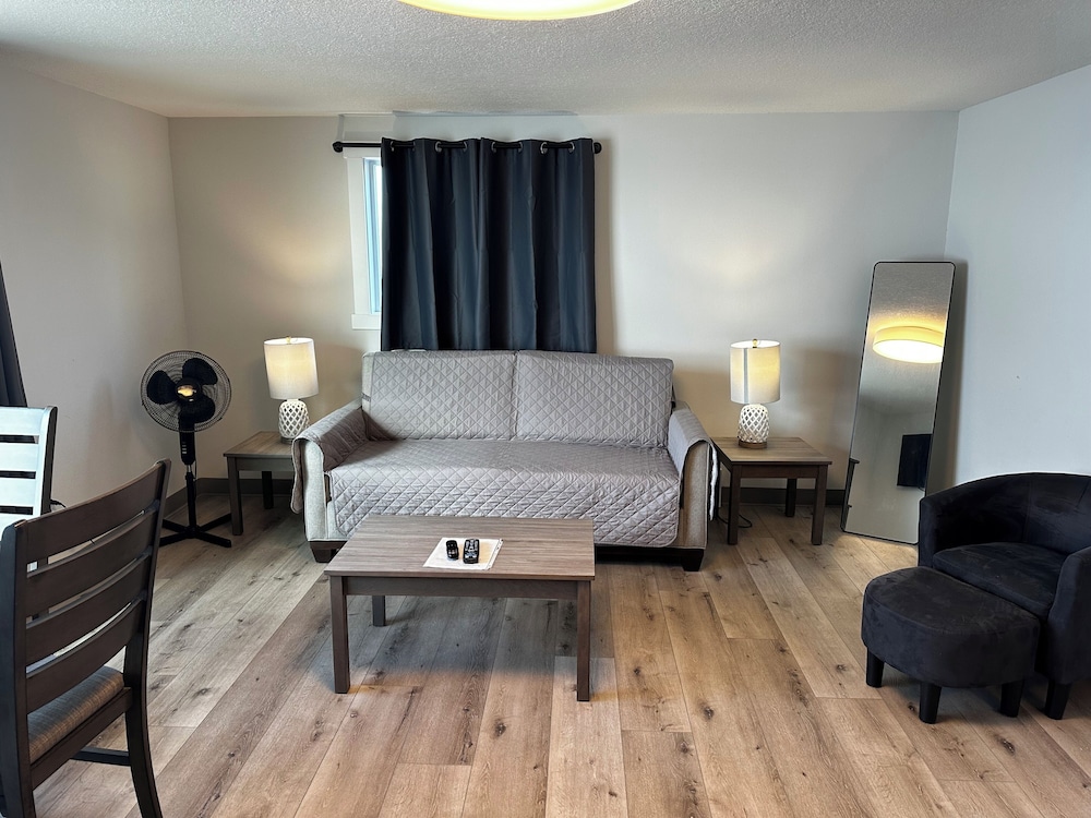 West Beach Suites - photo 63