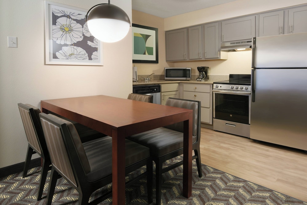 Residence Inn by Marriott Addison - photo 10