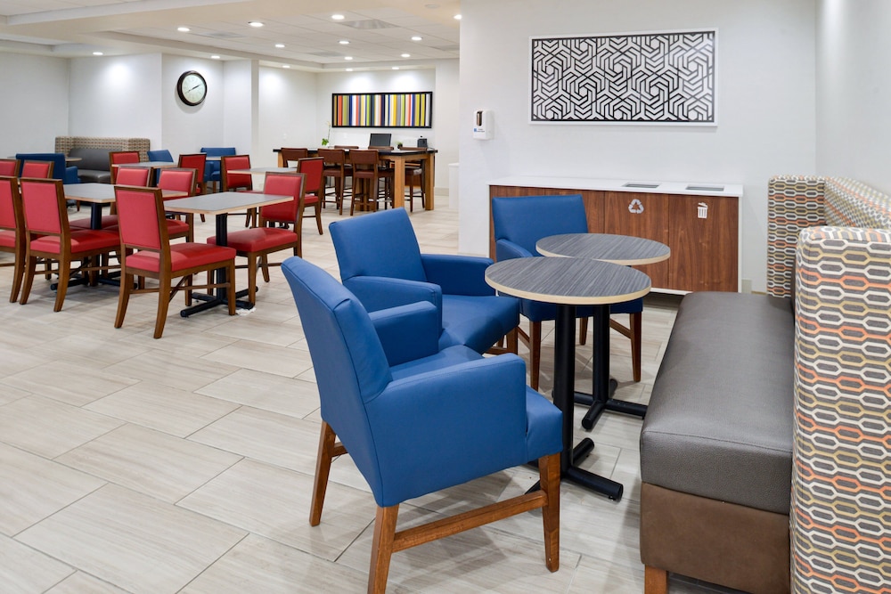 Holiday Inn Express Lodi - photo 24
