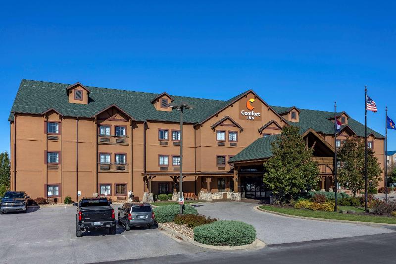 Comfort Inn St. Robert Fort Leonard Wood - carbon neutral hotel in Saint Robert