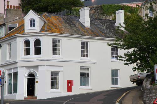 The Old Post Office Parking Available in Salcombe, United Kingdom