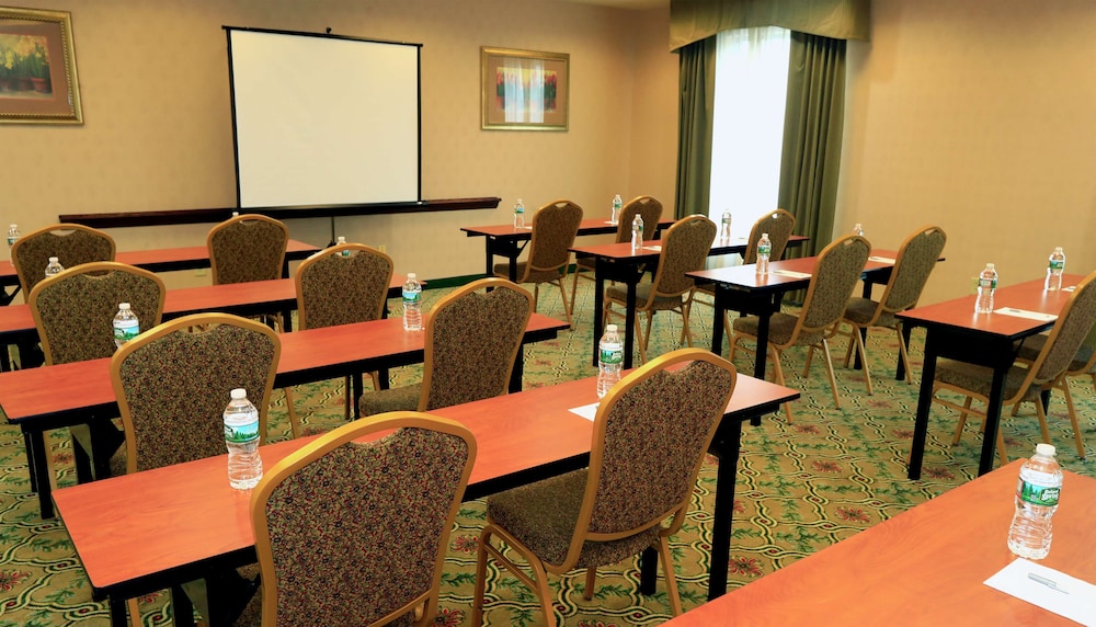 Hampton Inn & Suites Lamar - photo 110