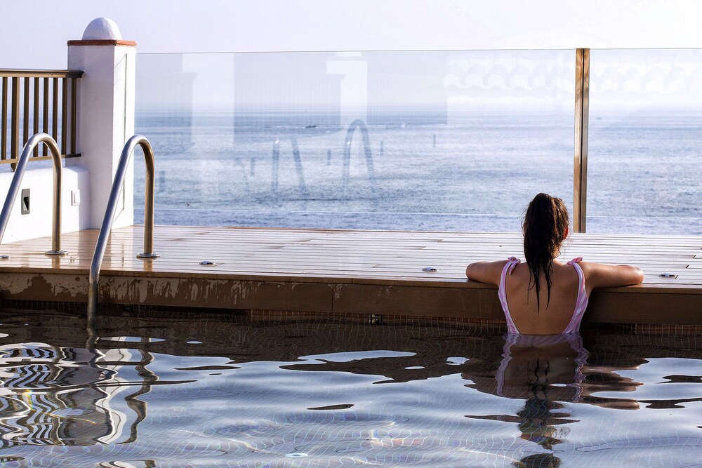 Duplex Penthouse with swimming pool in Almunecar, Spain