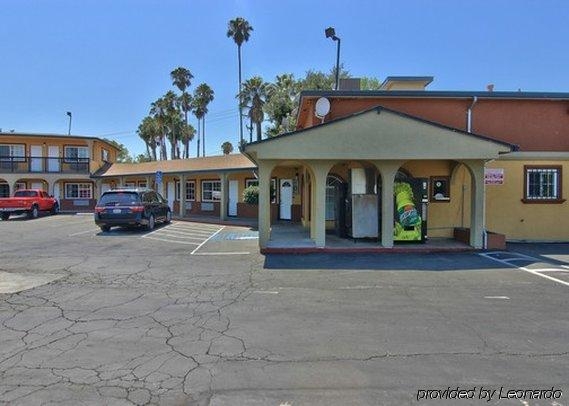 Rodeway Inn Capitol - photo 6