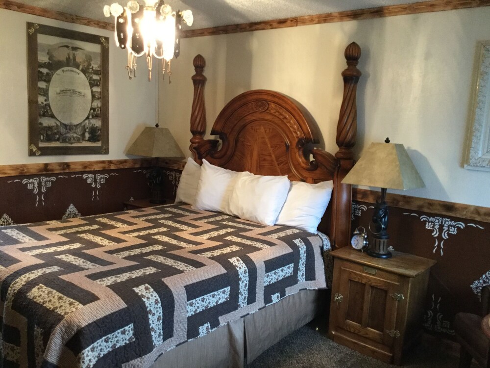 Black Bear Motel - photo 38