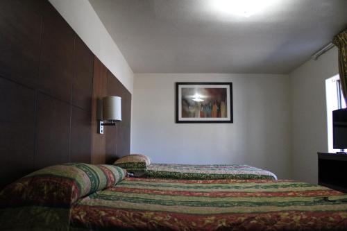 Flagstaff Motel - photo 12