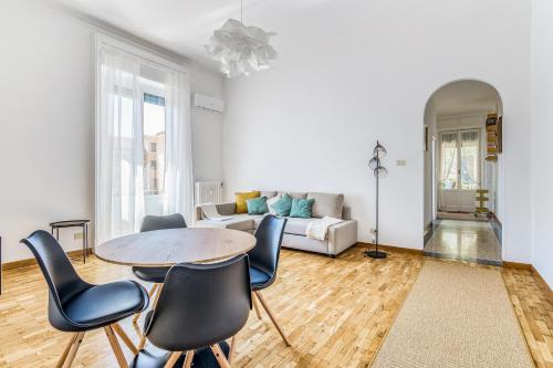 Ponte Seveso Terrazza su Milano — 4-Star Luxury Hotel in Milan, Italy