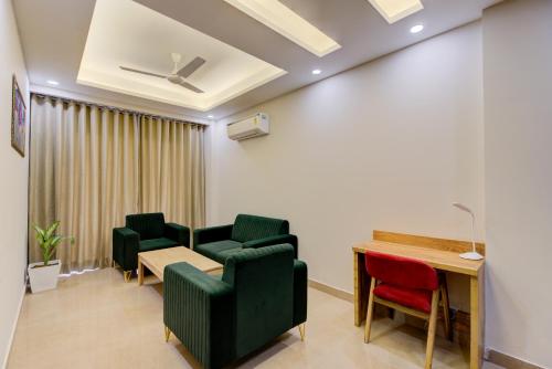 The Lodgers Luxury 1 BHK Serviced Apartment in Gurugram Near Millennium City Centre Metro