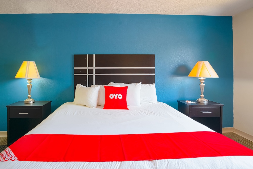 OYO Hotel Redwood Falls near Jackpot Casino - photo 15