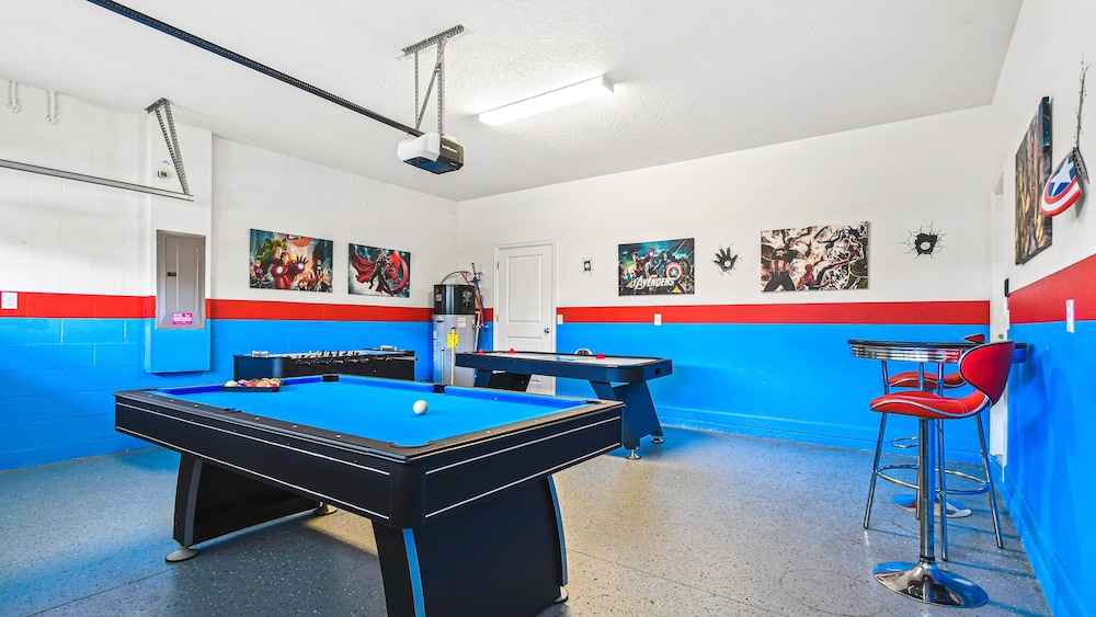 Elegant Home With Resort Amenities Gameroom - photo 43