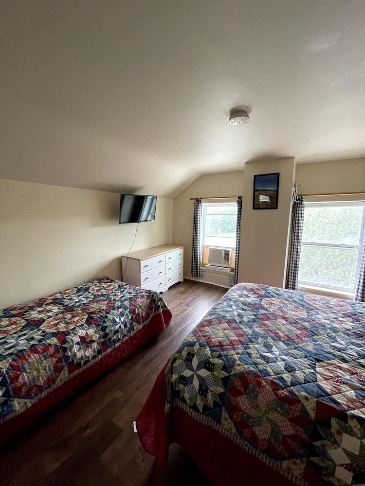 The Riverside Inn - photo 20