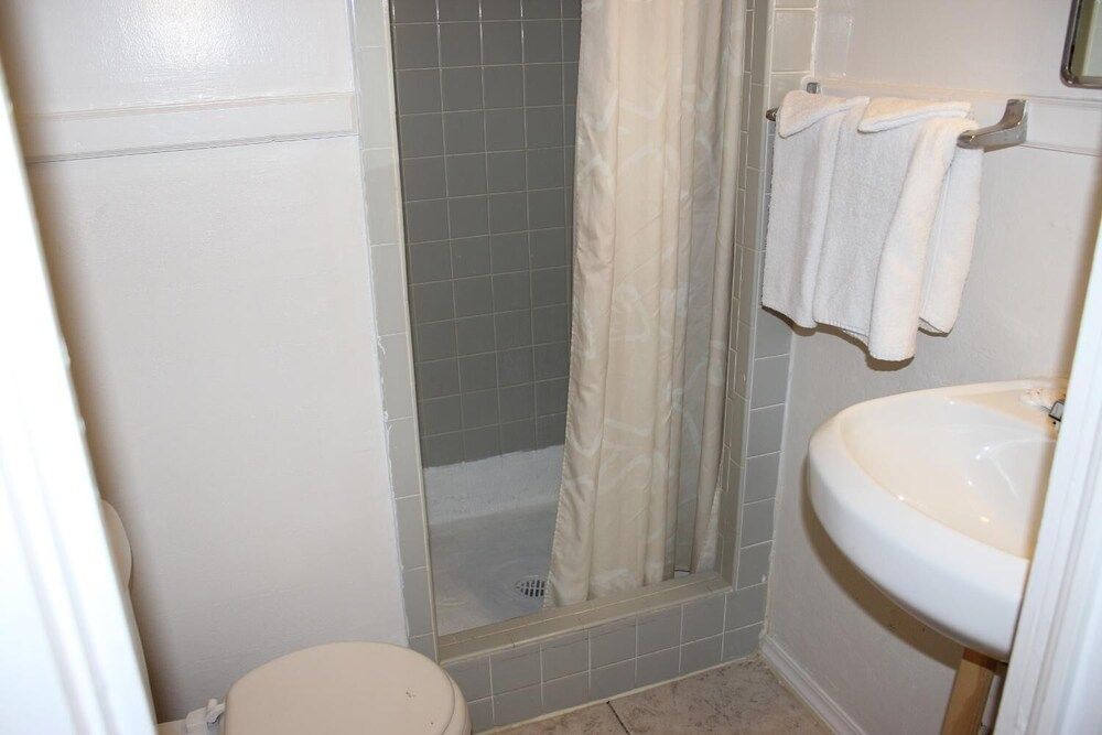 Surf Villa Hotel - photo 21